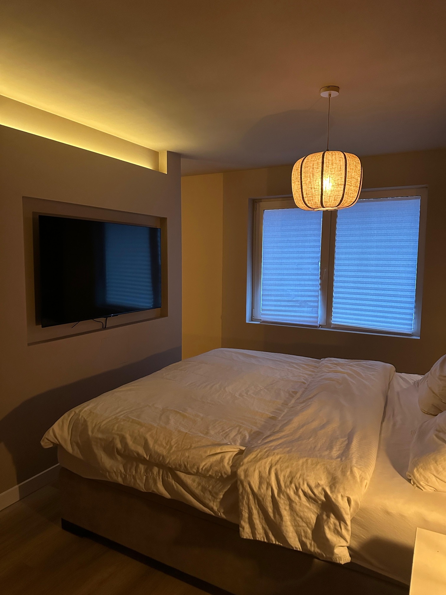 Eindhoven renovatie — Slaapkamer · sfeerverlichting